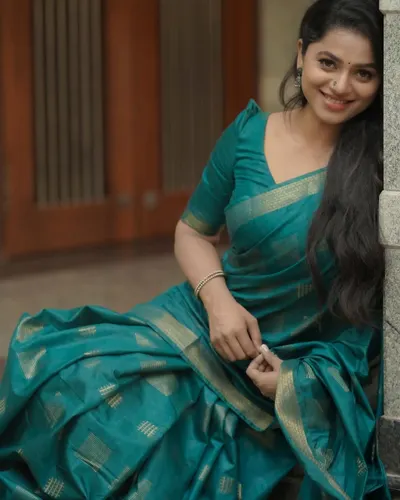 Lightweight Soft Kota Staple Saree
